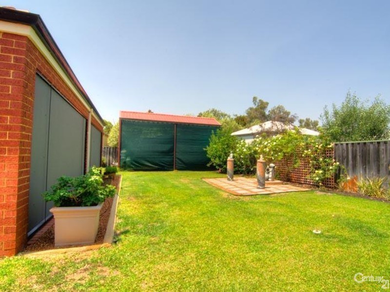 5 Maggie Way, Coodanup WA 6210