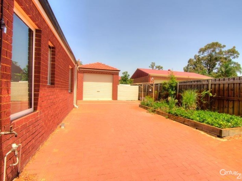 5 Maggie Way, Coodanup WA 6210