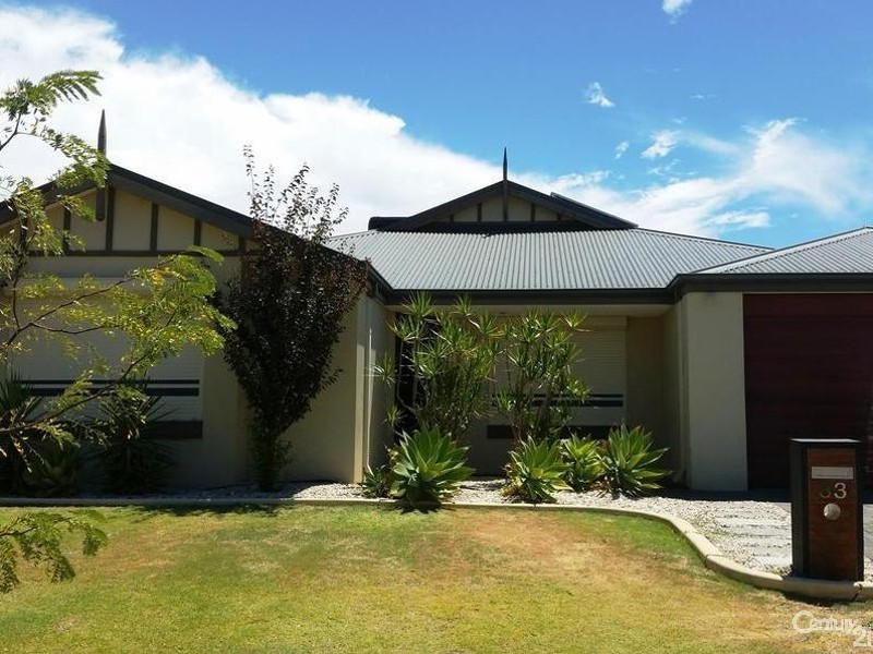 33 Malata Ridge, Lakelands WA 6180