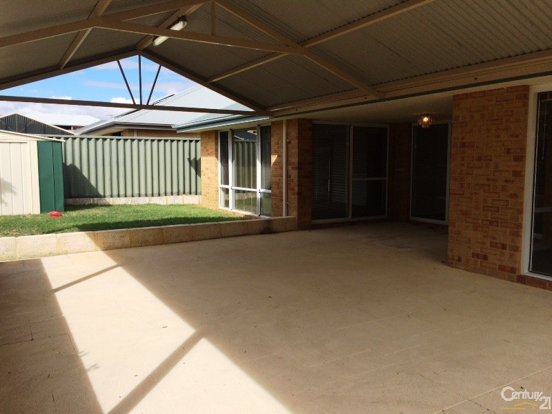 35 Impressions Way, Singleton WA 6175