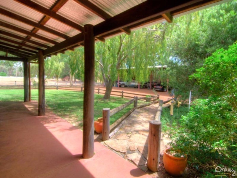 76 James Road, Hamel WA 6215