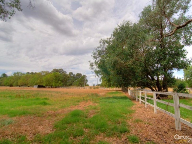 76 James Road, Hamel WA 6215