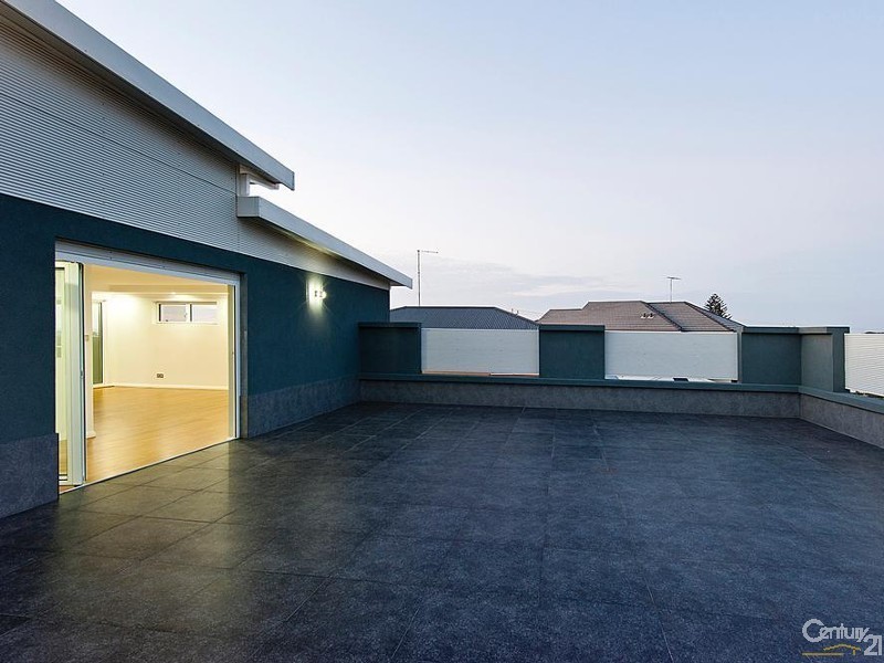 9 Marsh Place, Halls Head WA 6210