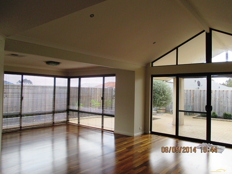 31 Tranquility Way, Halls Head WA 6210