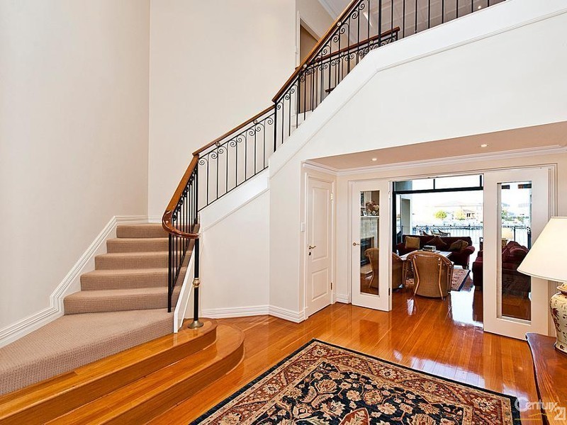 10 Santavea Mews, Halls Head WA 6210