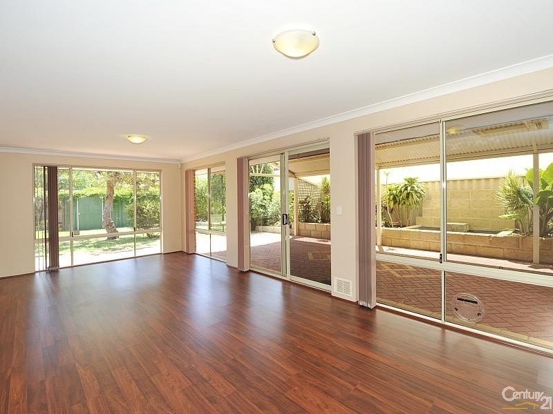 9 Cherrytree Court, Greenfields WA 6210