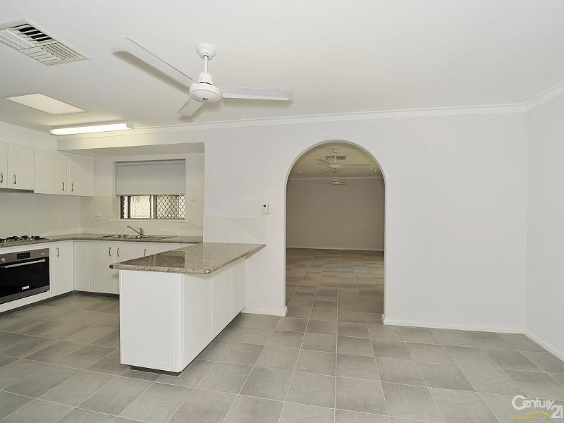 15 Sievewright Street, Silver Sands WA 6210