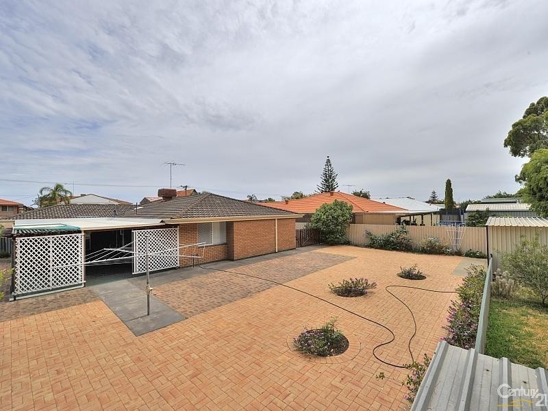 15 Sievewright Street, Silver Sands WA 6210