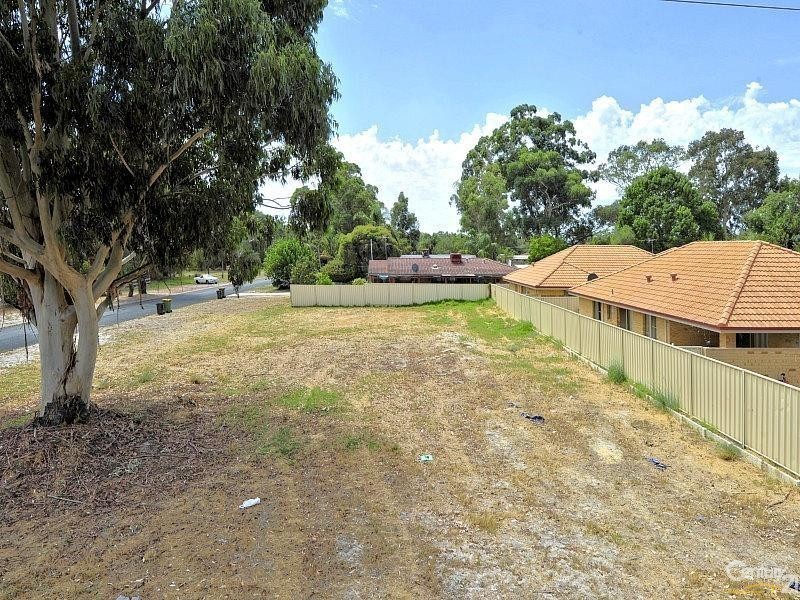 1 Longo Avenue, Pinjarra WA 6208