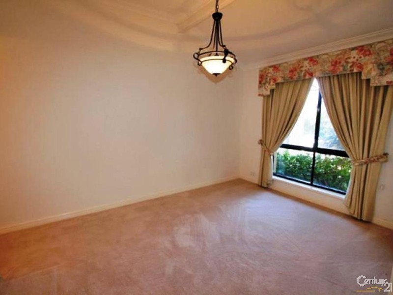 21 Magnetic Square, Halls Head WA 6210