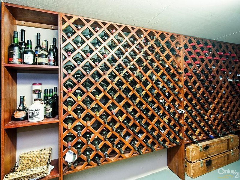 4 Aztec Island Retreat, Halls Head WA 6210