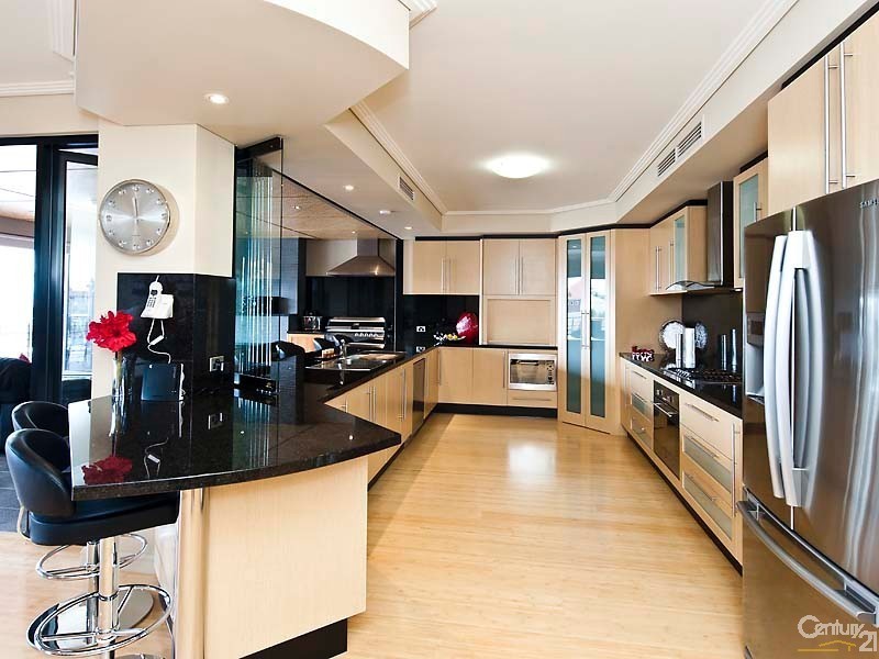 44 Brindabella Crescent, Halls Head WA 6210