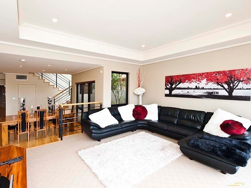 44 Brindabella Crescent, Halls Head WA 6210