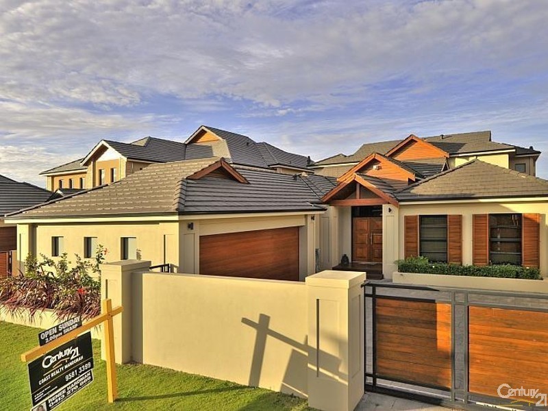 44 Brindabella Crescent, Halls Head WA 6210