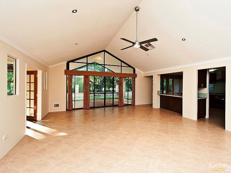 40 Bellavista Parade, Meadow Springs WA 6210