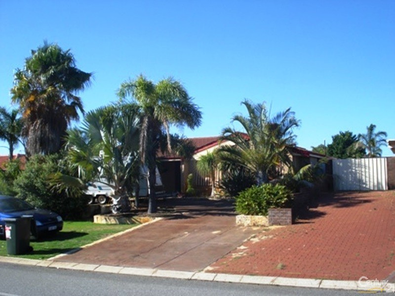 39 Peelwood Parade, Halls Head WA 6210
