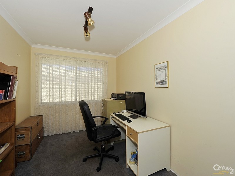 19 Fairway Crescent, Meadow Springs WA 6210