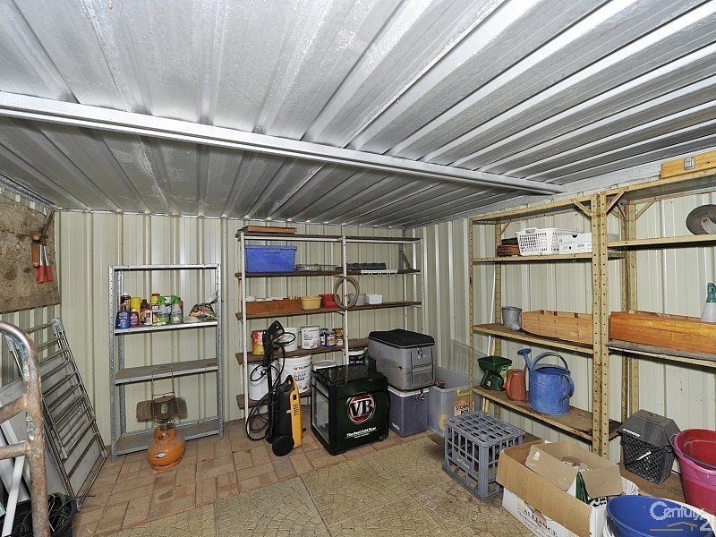 19 Fairway Crescent, Meadow Springs WA 6210