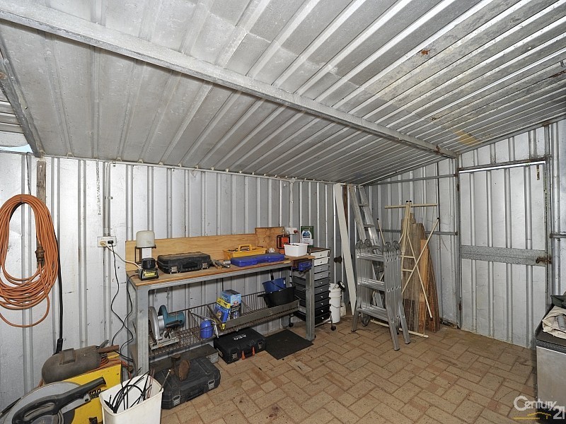 19 Fairway Crescent, Meadow Springs WA 6210