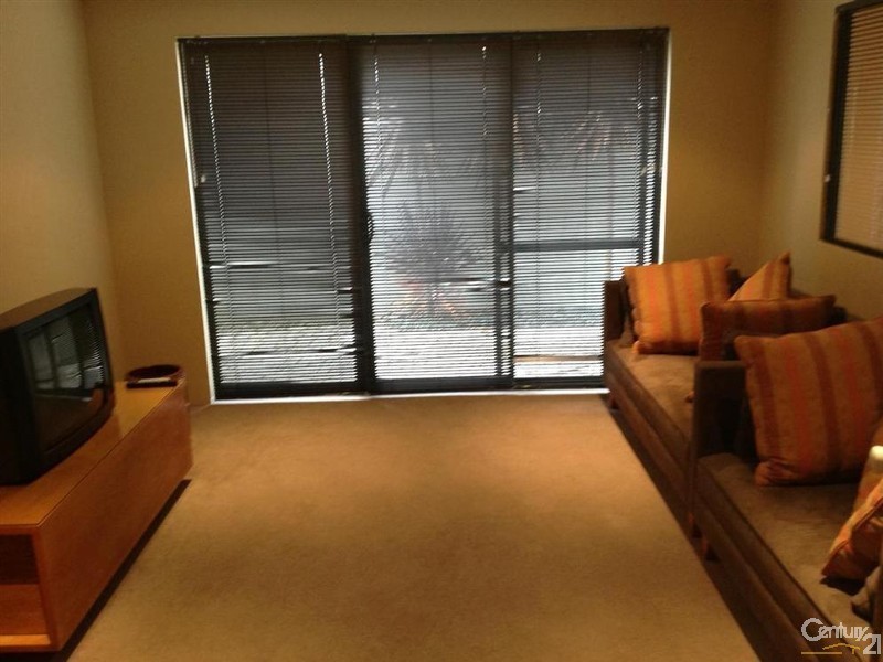 14 Trade Winds Retreat, Dudley Park WA 6210