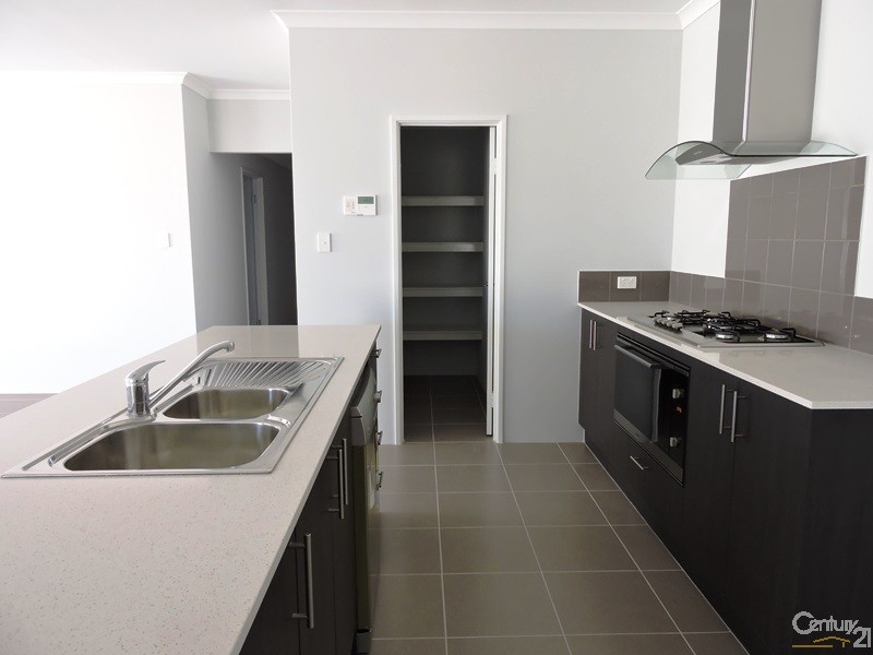 28 Eleanore Drive, Madora Bay WA 6210