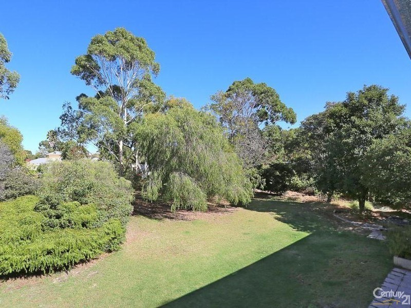 8 Redmond Way, Erskine WA 6210