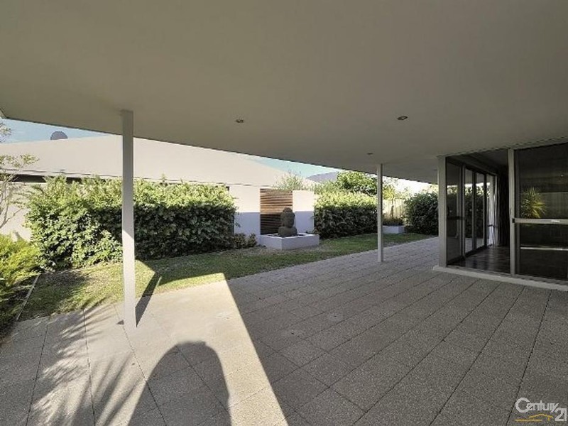 28 Jasper Way, Lakelands WA 6180