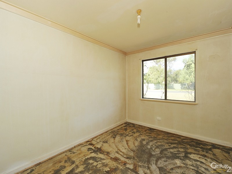 8 Flinders Street, Falcon WA 6210