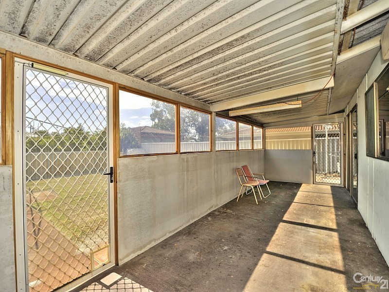 8 Flinders Street, Falcon WA 6210