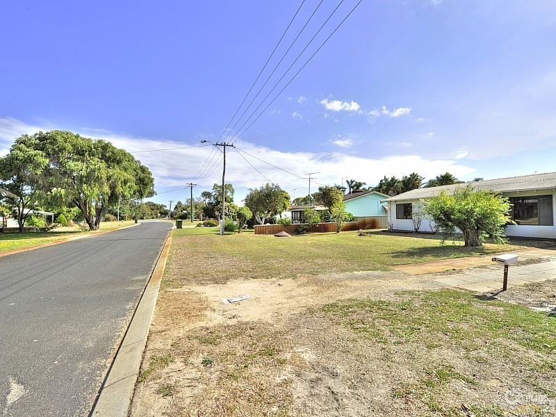 8 Flinders Street, Falcon WA 6210