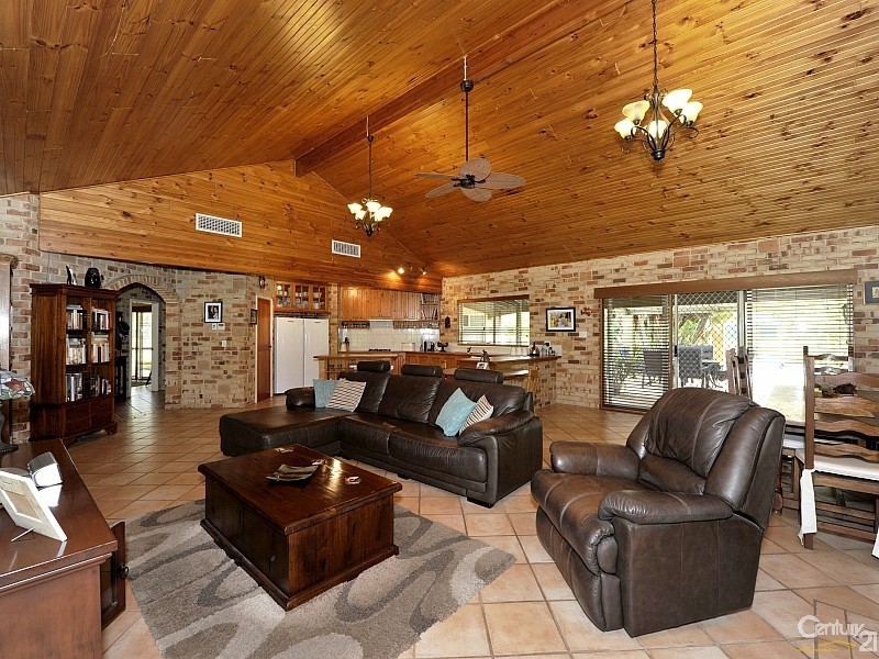 27 Noorumba Road, Barragup WA 6209