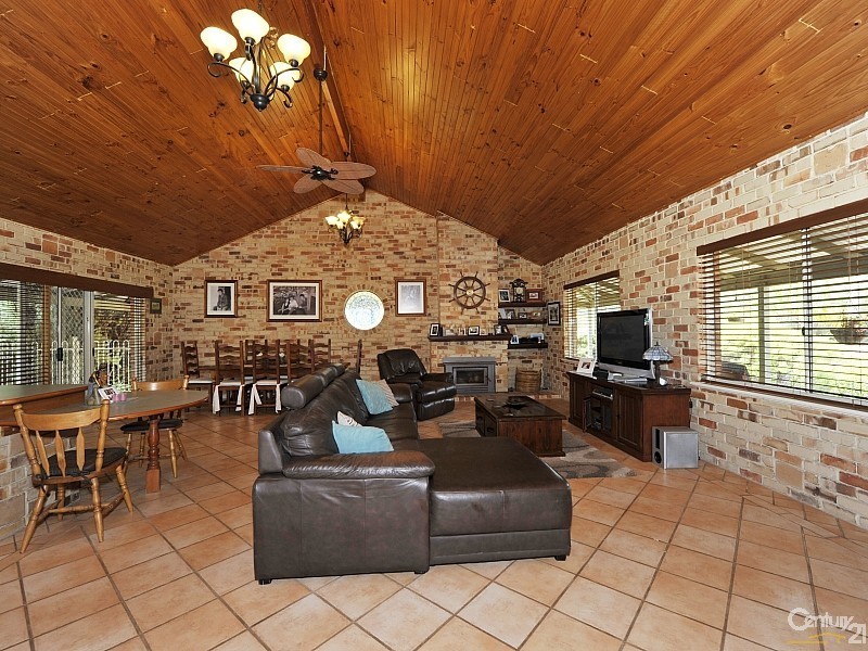 27 Noorumba Road, Barragup WA 6209