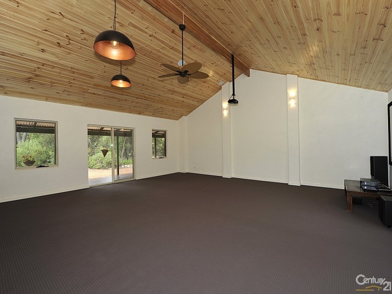 27 Noorumba Road, Barragup WA 6209