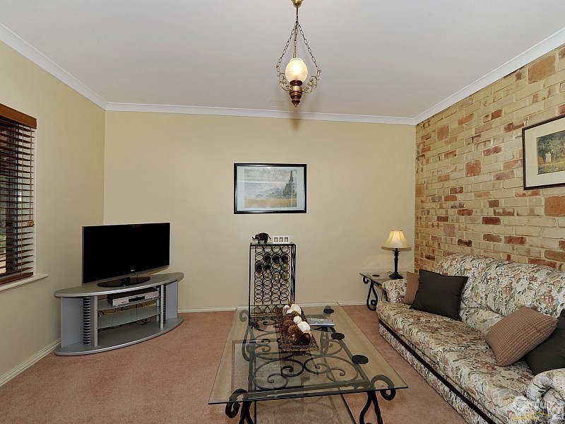 27 Noorumba Road, Barragup WA 6209