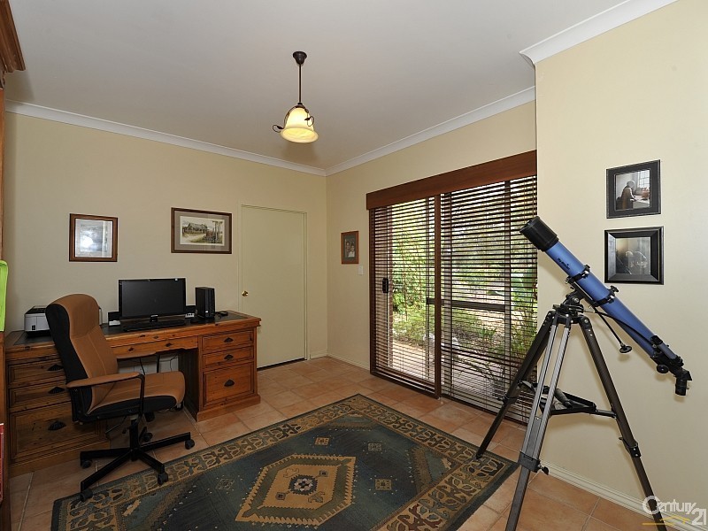 27 Noorumba Road, Barragup WA 6209