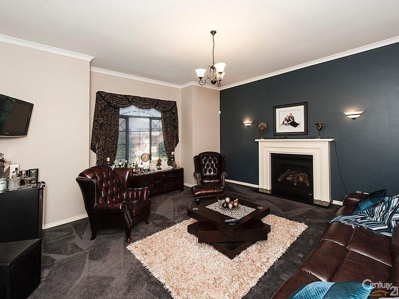 18 Podman Turn, Madora Bay WA 6210