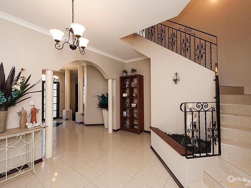 18 Podman Turn, Madora Bay WA 6210