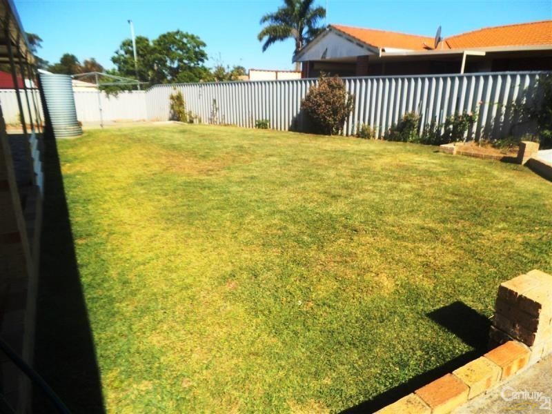 31 Waldron Boulevard, Greenfields WA 6210