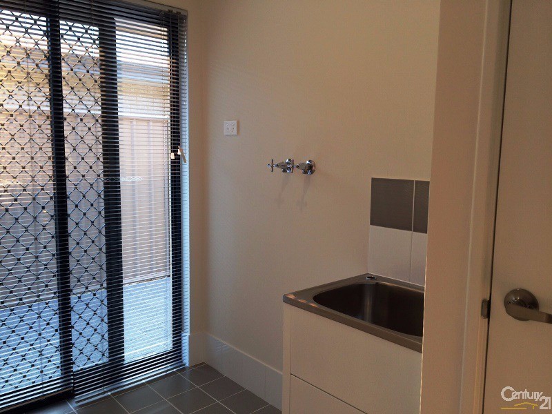 13 Wentworth Heights, Meadow Springs WA 6210