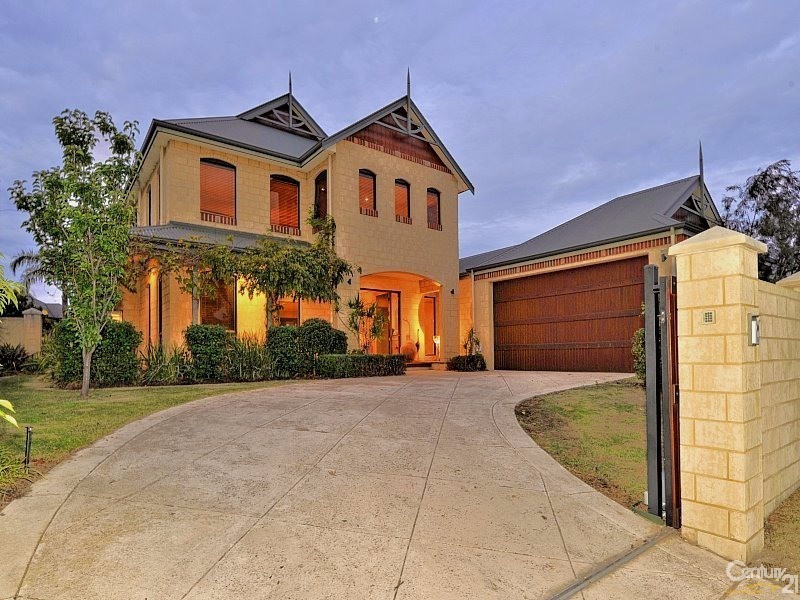 23 Nyari Court, Halls Head WA 6210