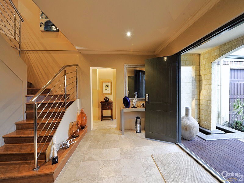 23 Nyari Court, Halls Head WA 6210