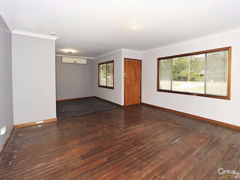 11 Paterson Road, Pinjarra WA 6208