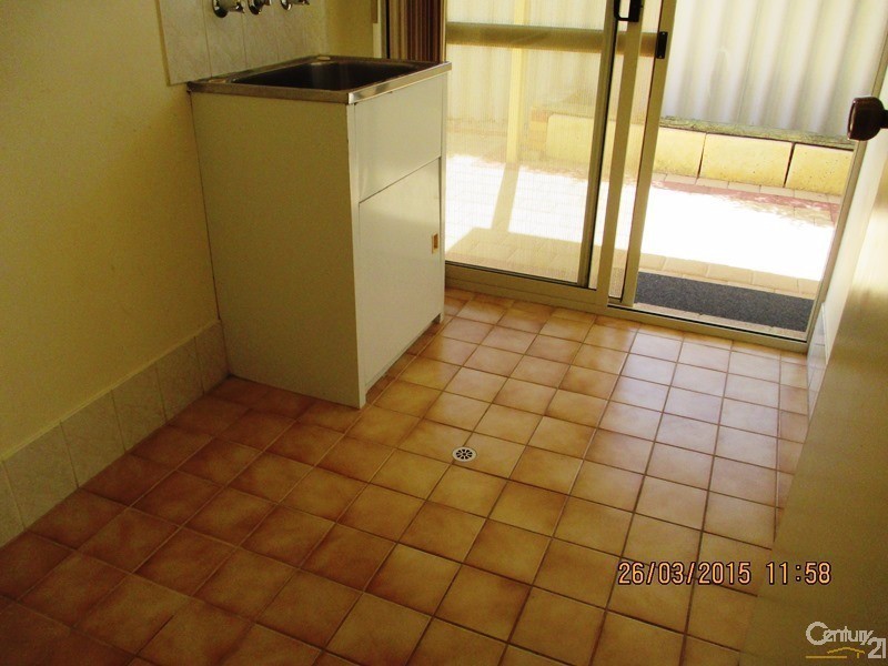 37A Admiralty Crescent, Halls Head WA 6210