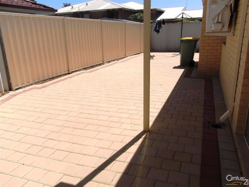 37A Admiralty Crescent, Halls Head WA 6210