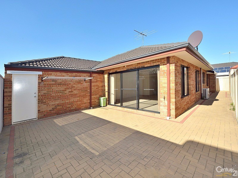 1/9 Blossom Place, Coodanup WA 6210