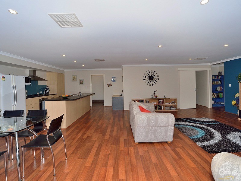 49 Len Howard Drive, Erskine WA 6210