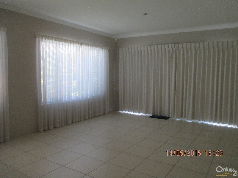 229 Peelwood Parade, Halls Head WA 6210