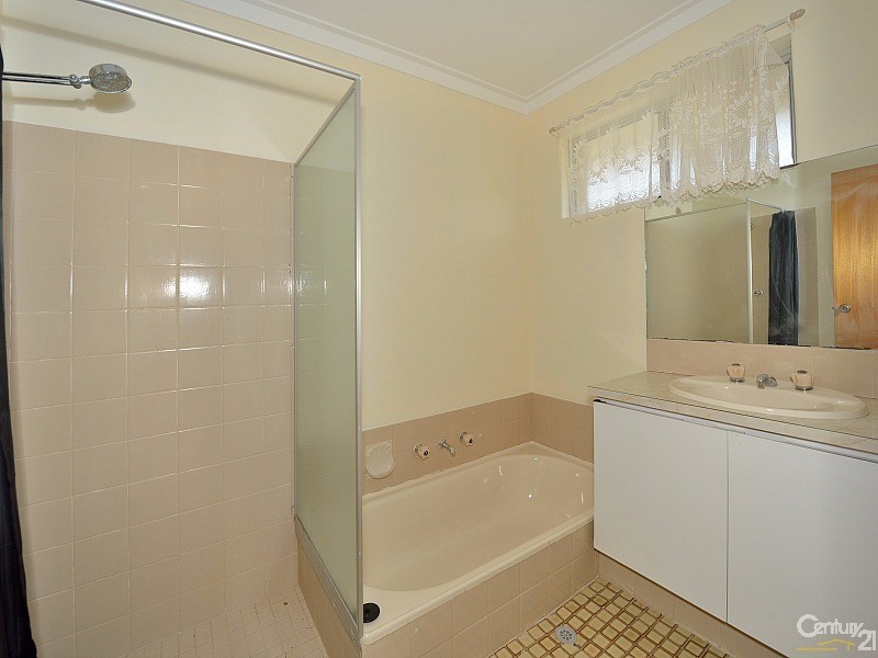 1 Talwood Place, Halls Head WA 6210