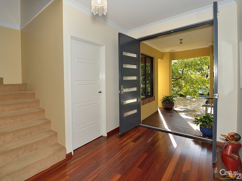 96 McLarty Road, Halls Head WA 6210