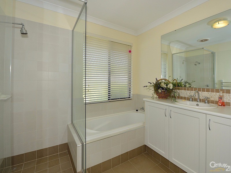 96 McLarty Road, Halls Head WA 6210